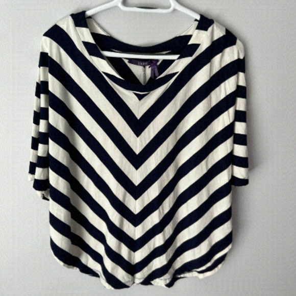 𝅺EUC Laurel, Size 10, Diagonal Cut, Loose Beautiful Top - Picture 1 of 9